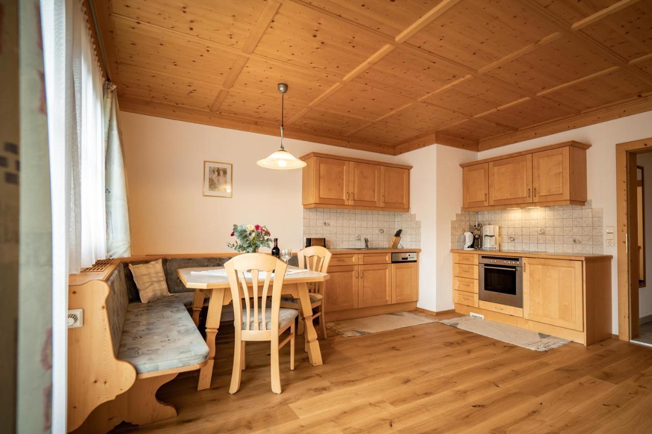 Apartmenthaus Gutwenger Innervillgraten Bagian luar foto